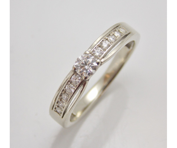 Prsteň s diamantom 0,26 ct z bieleho zlata Estella