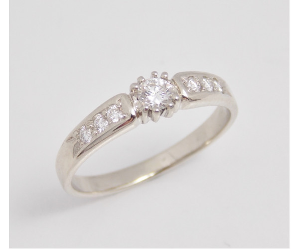 Prsteň s diamantom  0,14 ct z bieleho zlata Verona