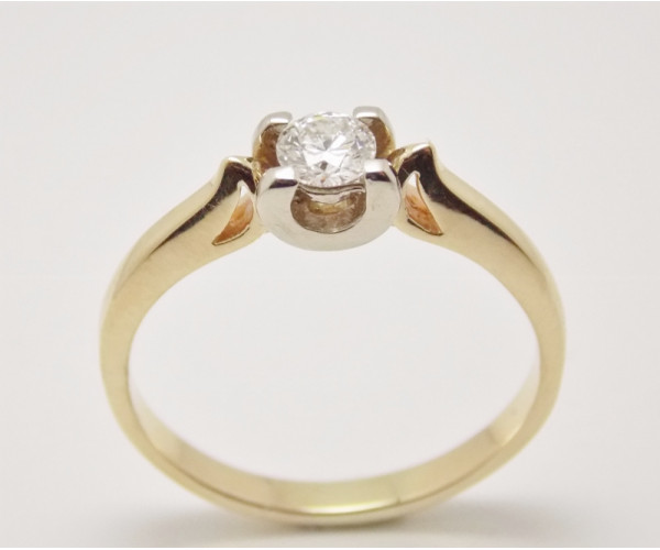 Prsteň s diamantom GIA 0,25 ct zo žltého zlata White Moon