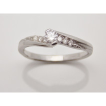 Prsteň s diamantmi z bieleho zlata Paris