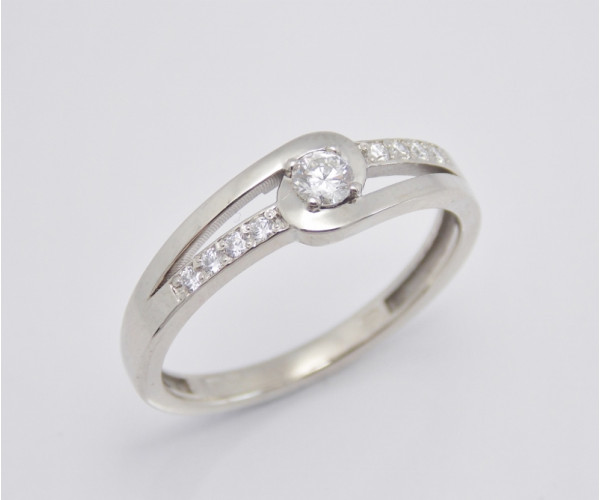Prsteň s diamantom 0,12 ct z bieleho zlata Embrace