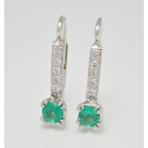 Dámske náušnice so smaragdmi a diamantmi 