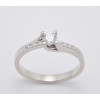 Prsteň s diamantmi z bieleho zlata Romance