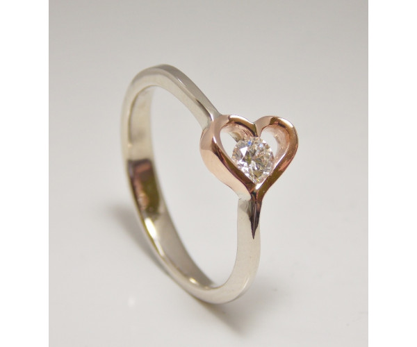 Prsteň s diamantom 0,16 ct z bieleho zlata Glory