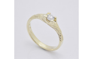 Prsteň s diamantom 0,18 ct zo žltého zlata Glow diamond II.