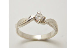 Prsteň s diamantom 0,18 ct z bieleho zlata Melody
