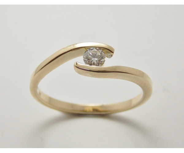 Prsteň s diamantom 0,18 ct zo žltého zlata Golden Eye